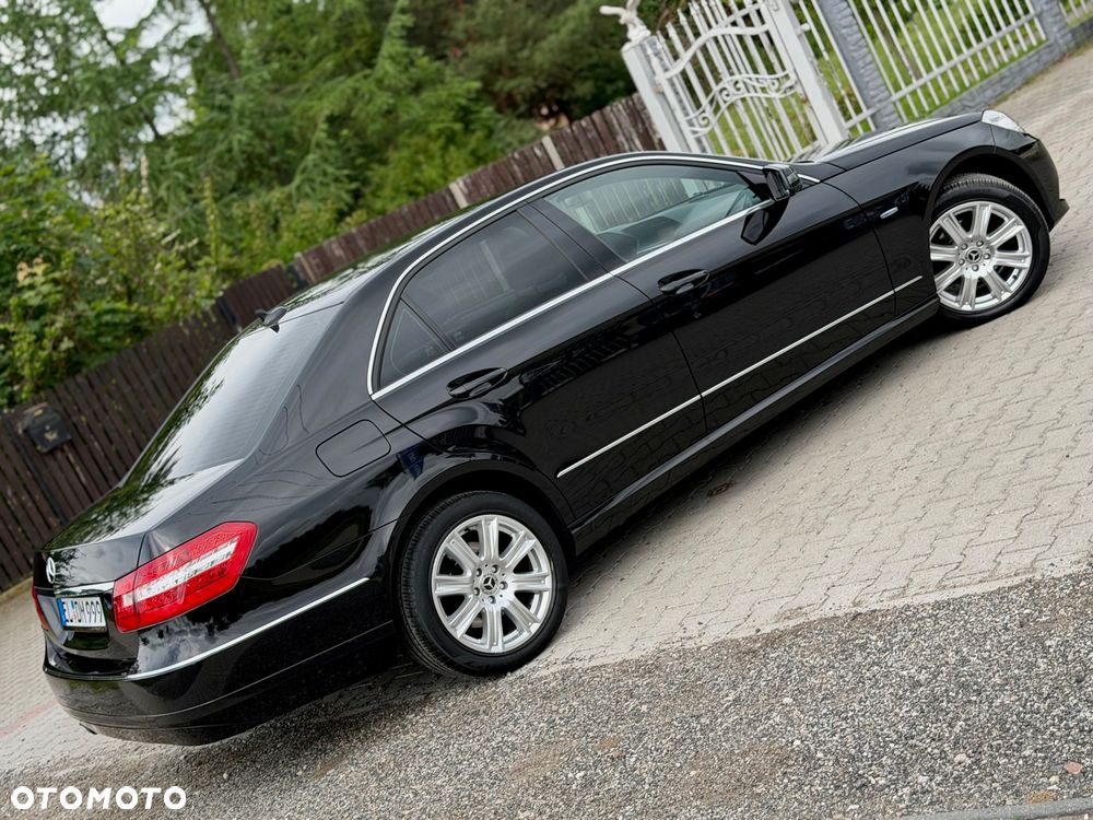 Mercedes-Benz Klasa E 200 CGI BlueEFFICIENCY Automatik Avantgarde - 25