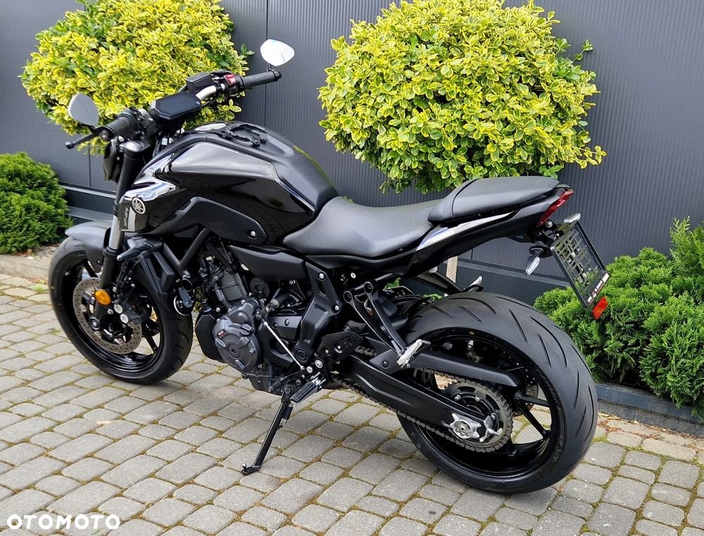 Yamaha MT - 7