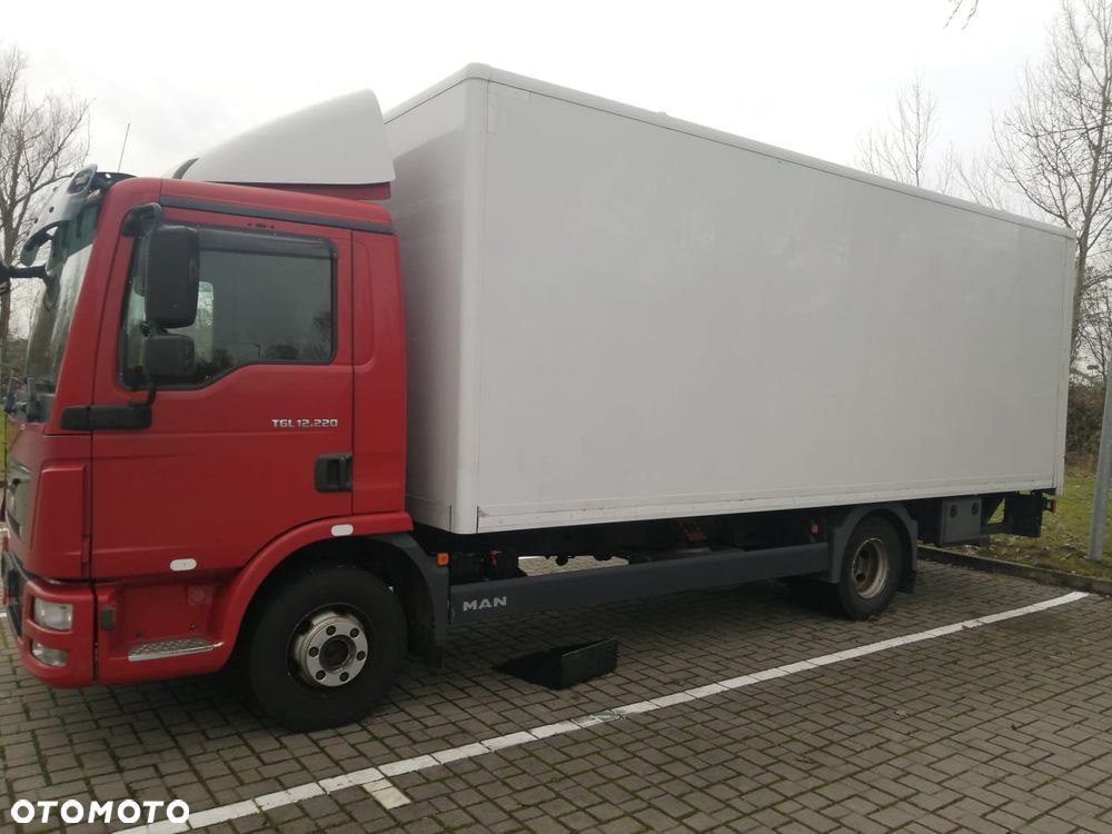 MAN TGL 12.220 - 3