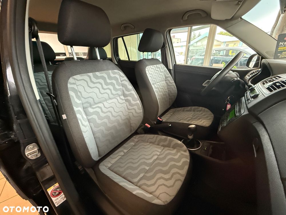 Skoda Fabia 1.6 16V Style - 30