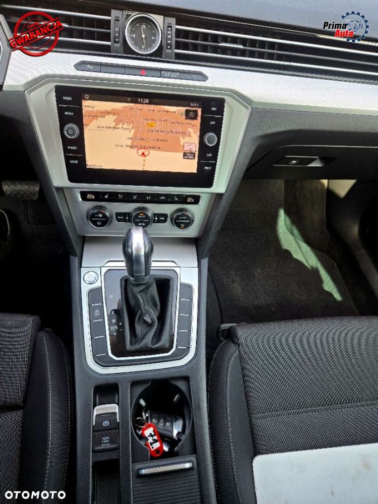 Volkswagen Passat - 21