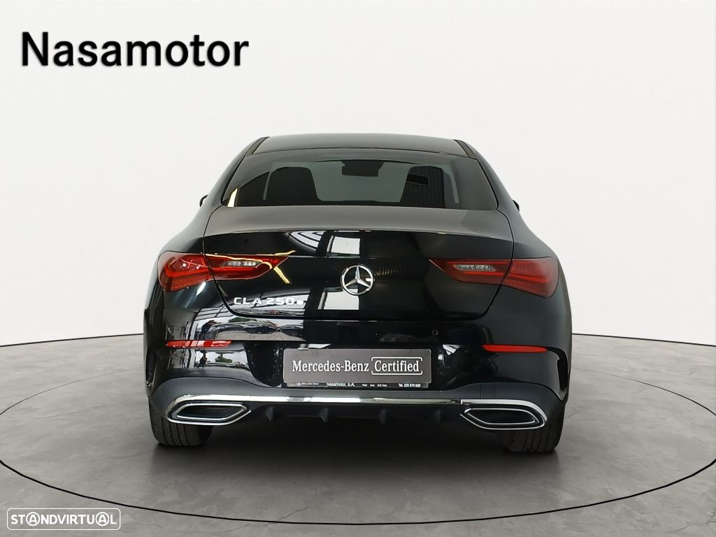 Mercedes-Benz CLA 250 e AMG Line - 3
