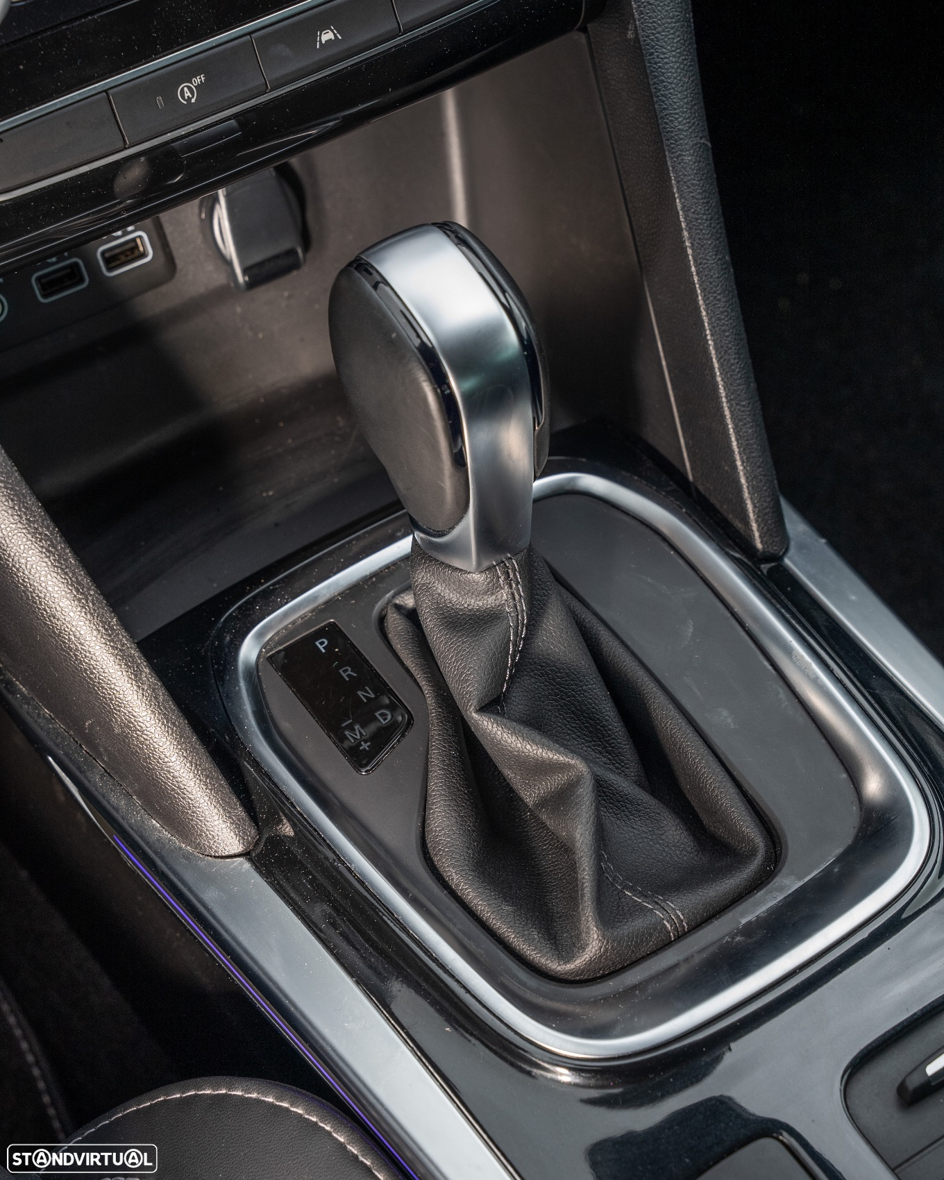 Renault Mégane TCe 140 GPF EDC TECHNO - 24