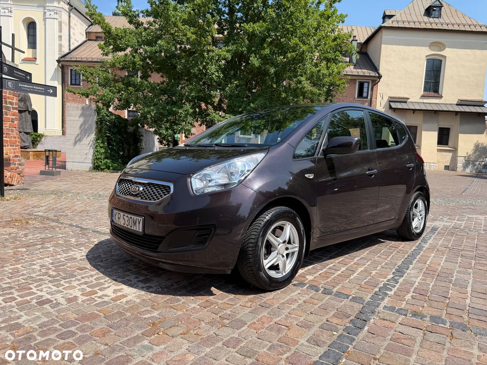 Kia Venga - 33