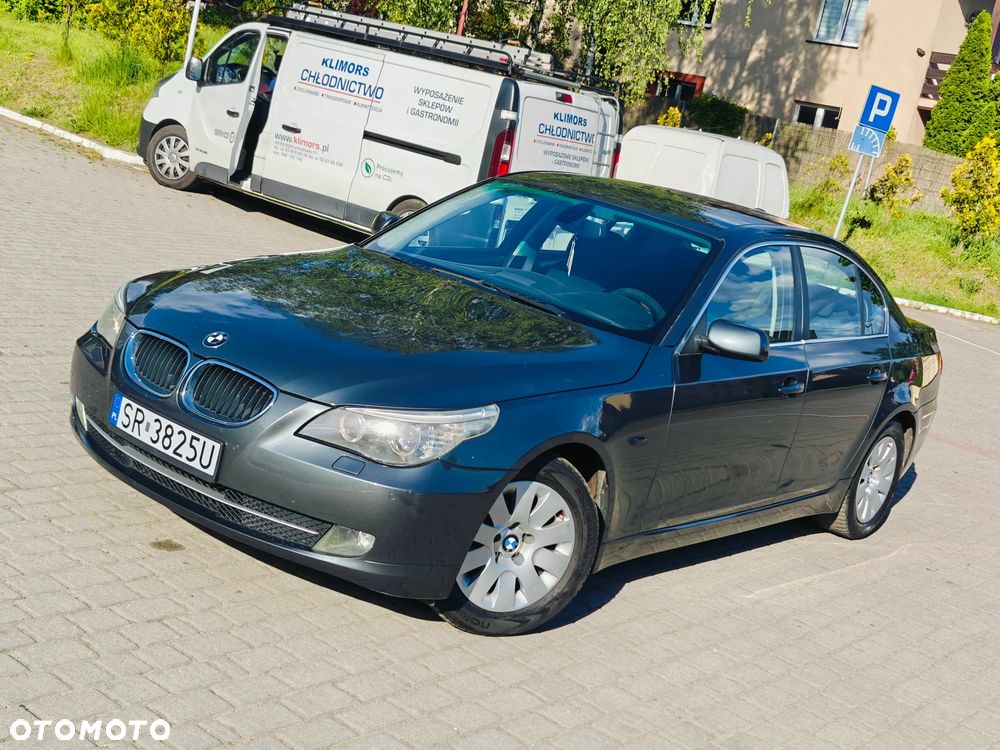 BMW Seria 5 520i - 4