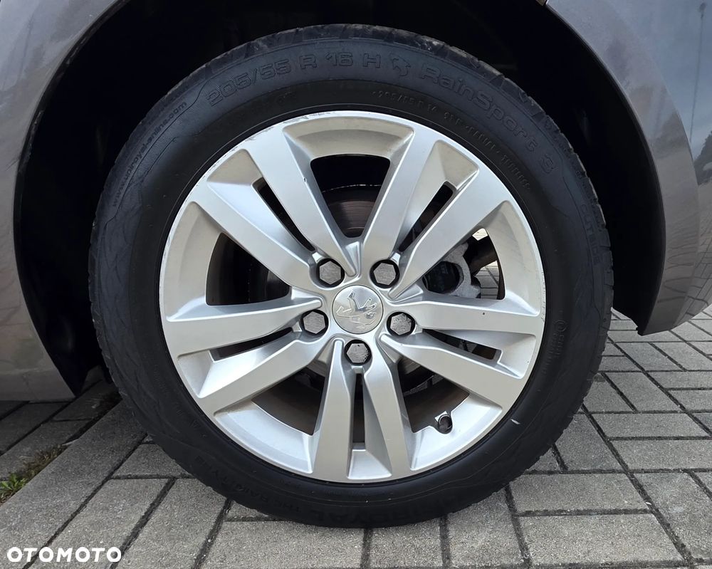 Peugeot 308 1.2 PureTech GPF Active S&S EAT8 - 25
