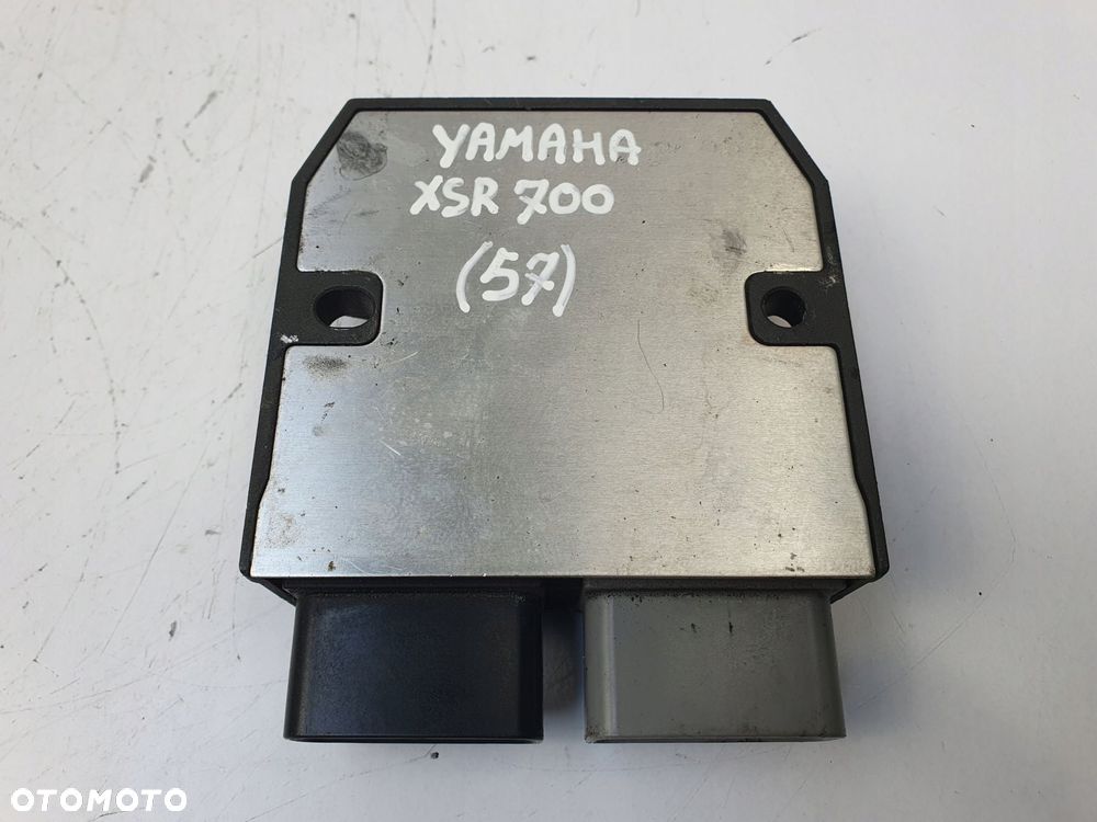 REGULATOR NAPIĘCIA Yamaha XSR 700 XSR700 15-22 moduł SH821AA - 8