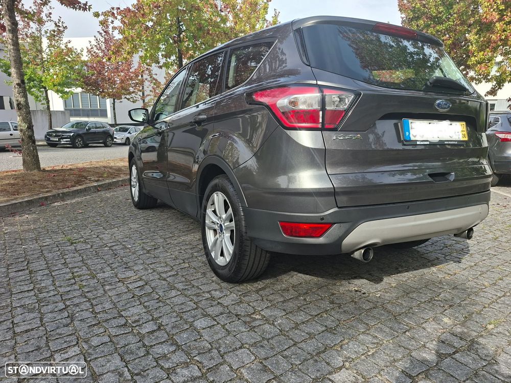 Ford Kuga - 20