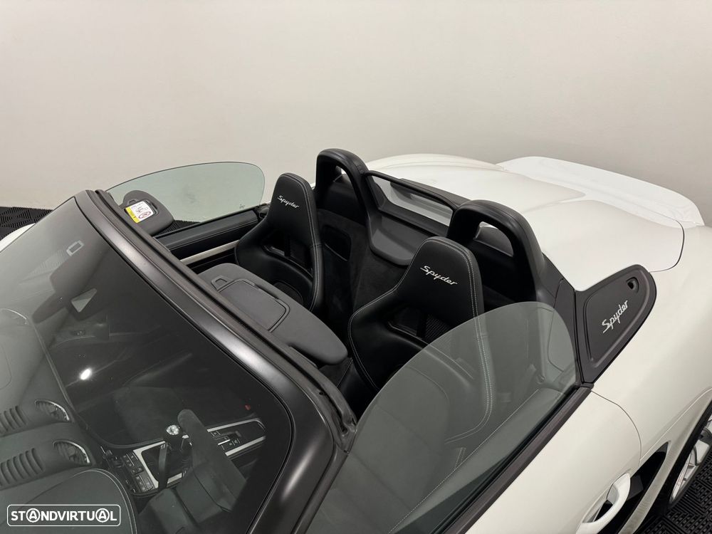 Porsche 718 Spyder Standard - 18