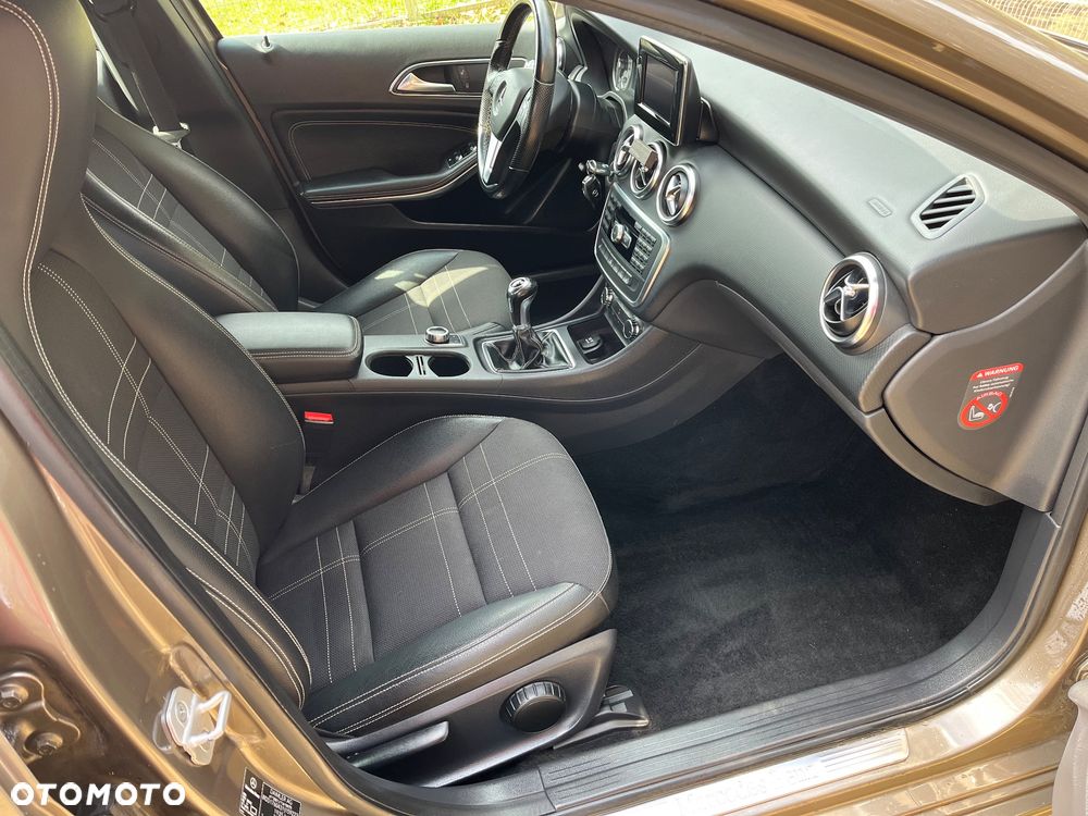 Mercedes-Benz Klasa A 200 (BlueEFFICIENCY) AMG Sport - 14