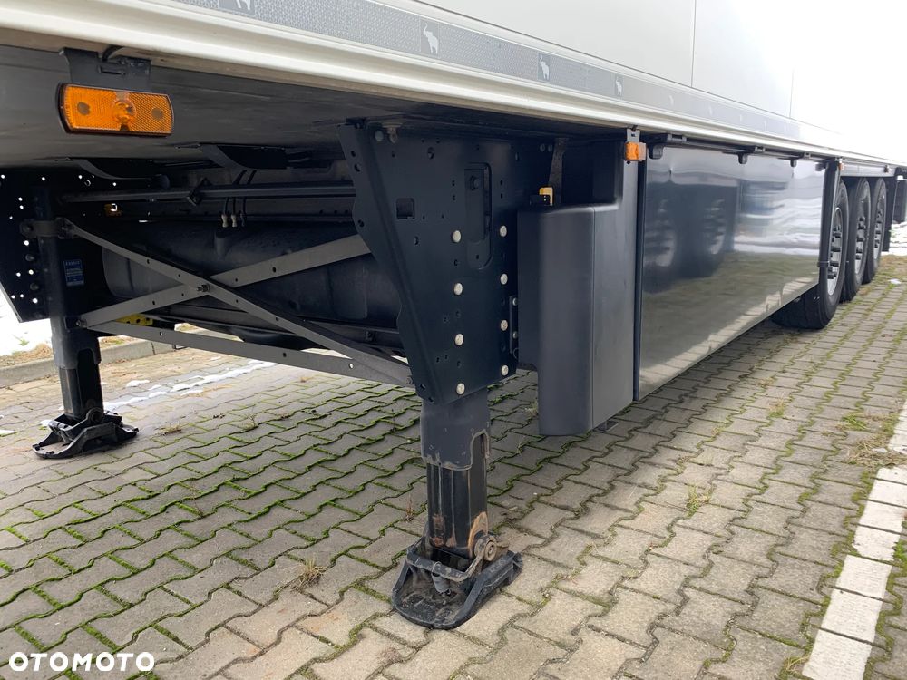 Schmitz Cargobull - - 6