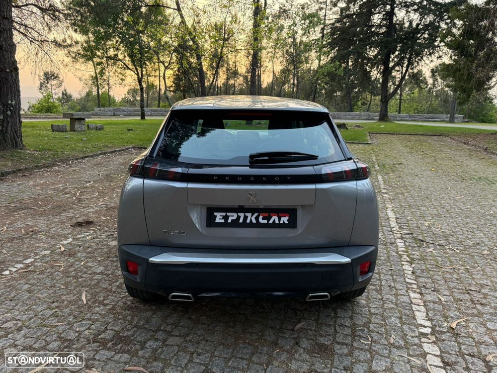 Peugeot 2008 1.2 PureTech Active EAT8 - 11