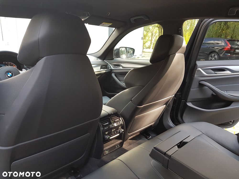 BMW Seria 5 540d xDrive M Sport Edition - 23