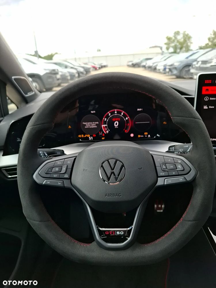 Volkswagen Golf - 13