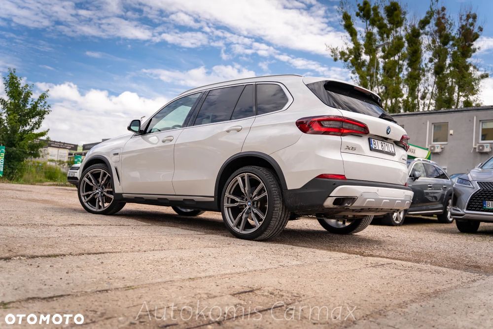 BMW X5 xDrive45e - 11