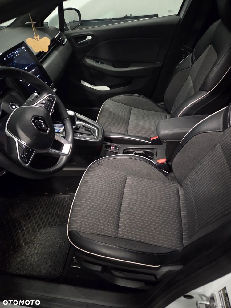 Renault Clio TCe 100 X-tronic INTENS - 12