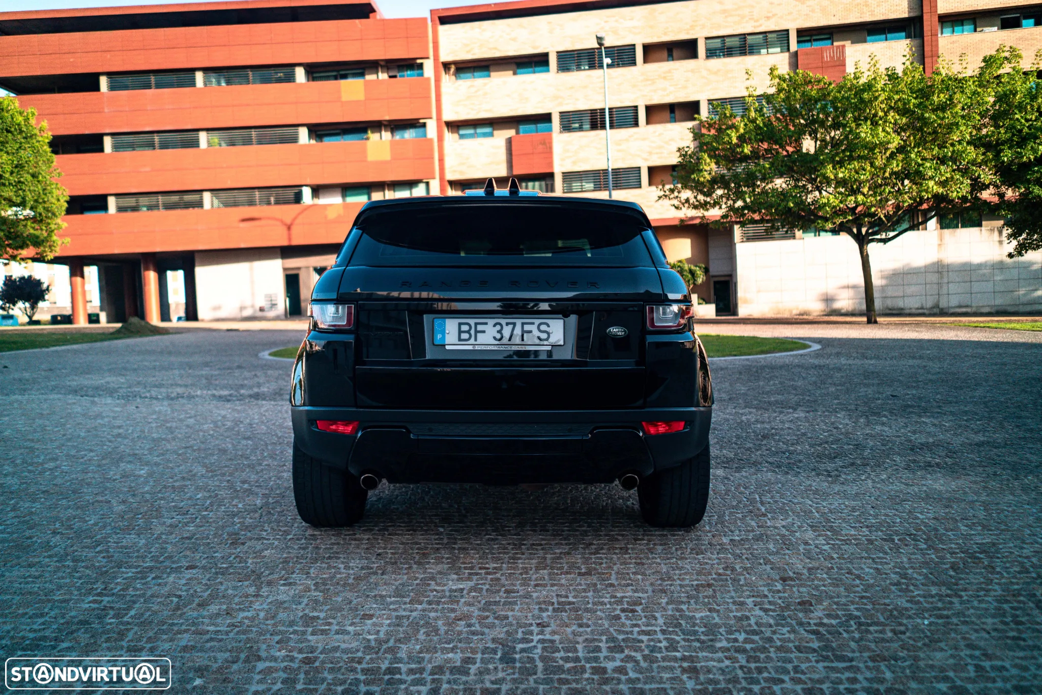 Land Rover Range Rover Evoque 2.0 TD4 SE Auto - 4