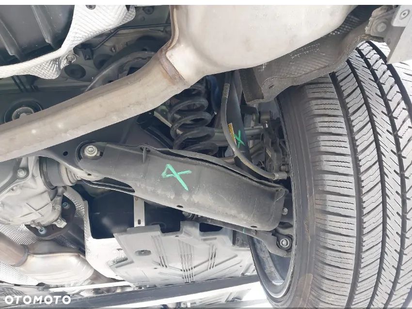 Mercedes-Benz Klasa C 300 9G-TRONIC AMG Line - 19