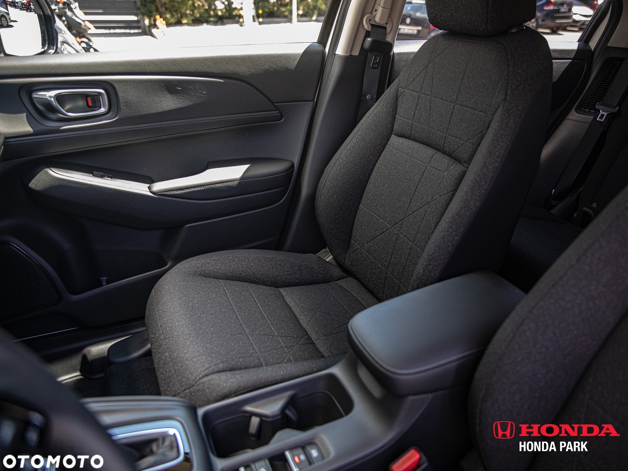 Honda HR-V 1.5 i-MMD Elegance CVT - 17