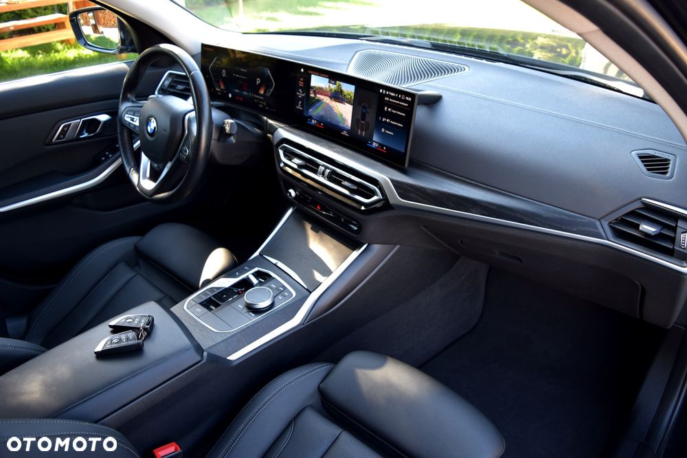 BMW Seria 3 320d xDrive Luxury Line sport - 30