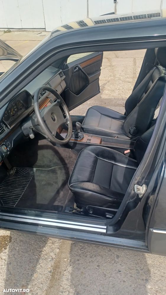 Mercedes-Benz W124 - 10