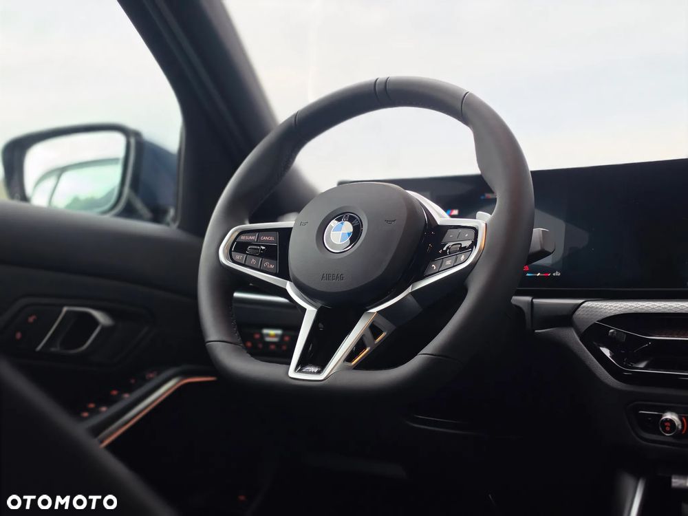 BMW Seria 3 320i xDrive M Sport - 33