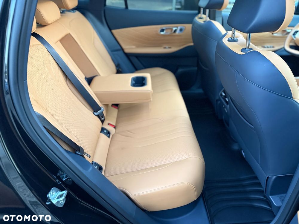 Geely Starray EM-i 1.5 PHEV Max - 17