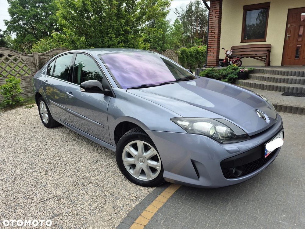 Renault Laguna dCi 150 FAP GT - 12