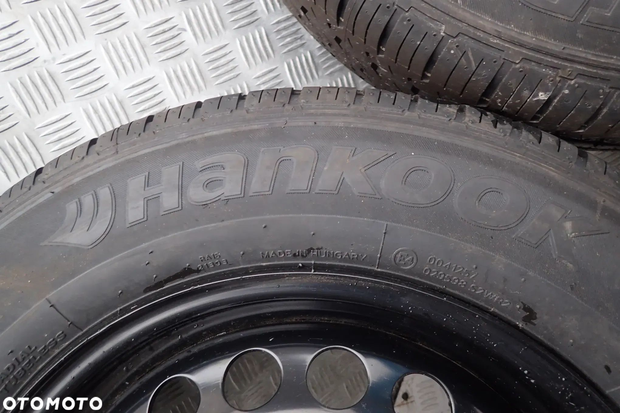 KOŁA FELGI STALOWE VW T5 T6 6,5JX16 ET 51 5X120 7LA601027 Z OPONAMI HANKOOK LATO 205/65/16C 4X8MM 2024ROK KOMPLET - 3