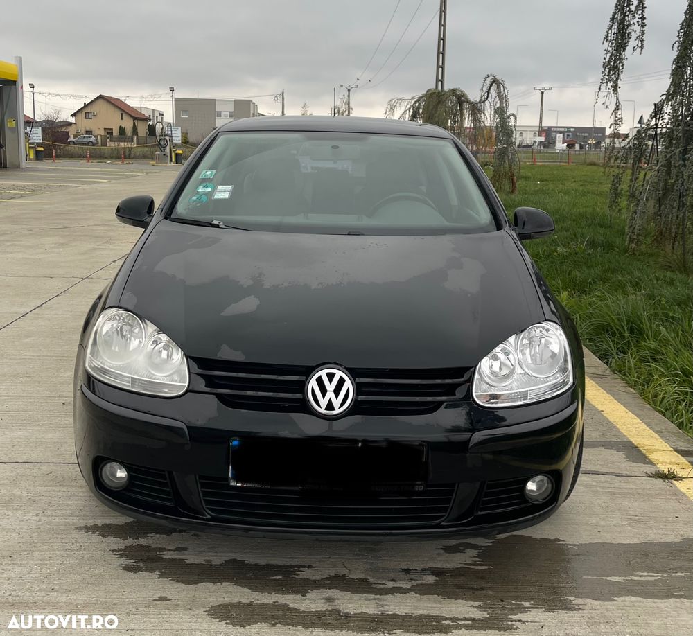 Volkswagen Golf - 1