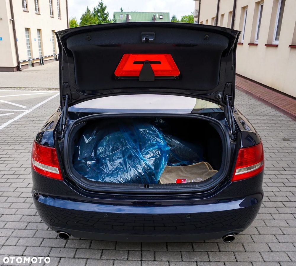 Audi A6 Limousine 2.4 Quattro - 21