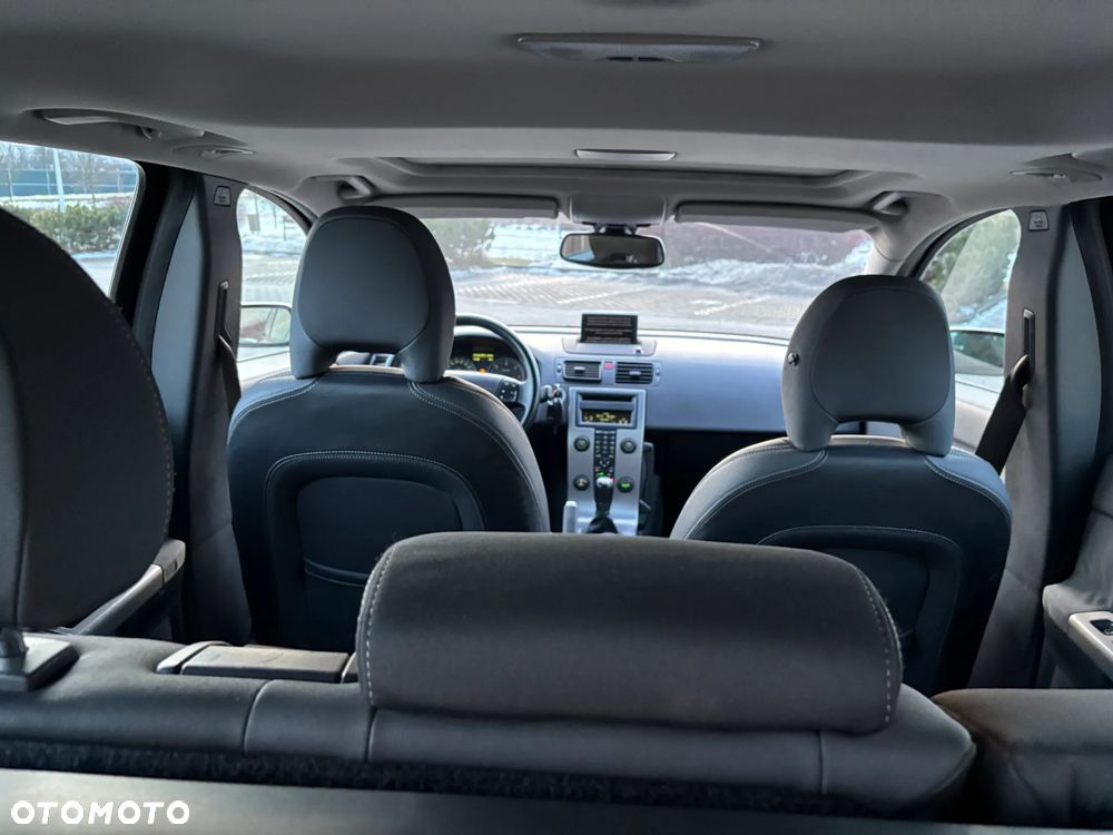 Volvo V50 2.0D DPF Momentum - 12