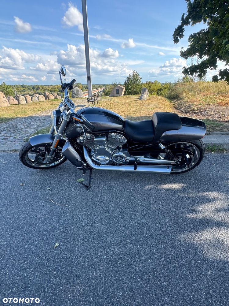 Harley-Davidson V-Rod Muscle - 3