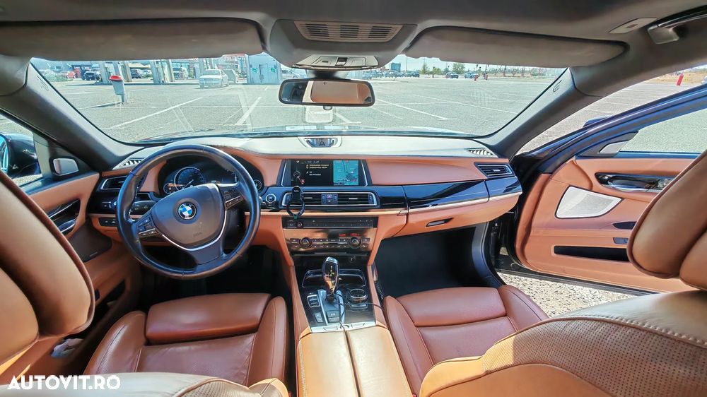 BMW Seria 7 - 17