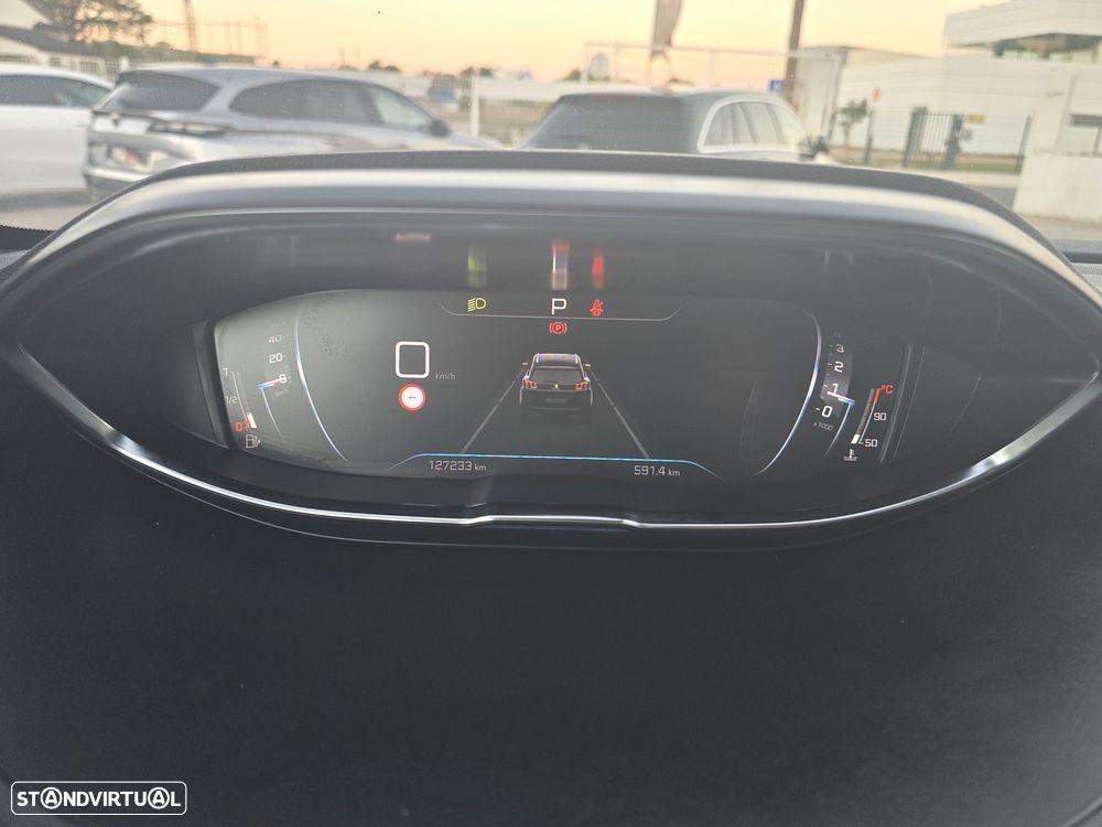 Peugeot 5008 BlueHDI 130 EAT8 GT - 27