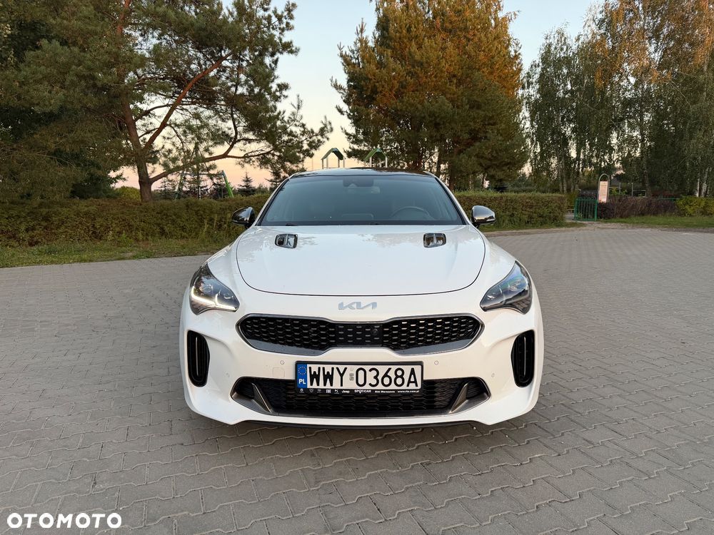 Kia Stinger 3.3 T-GDI V6 GT AWD - 11