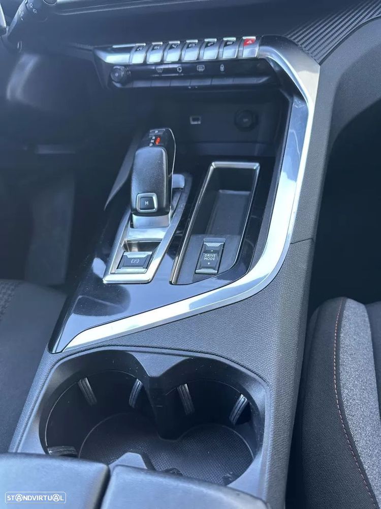 Peugeot 5008 1.2 PureTech Allure Pack EAT8 - 60