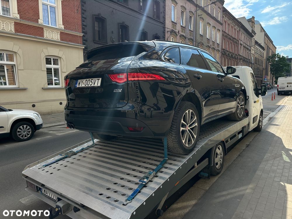 Jaguar F-Pace - 22