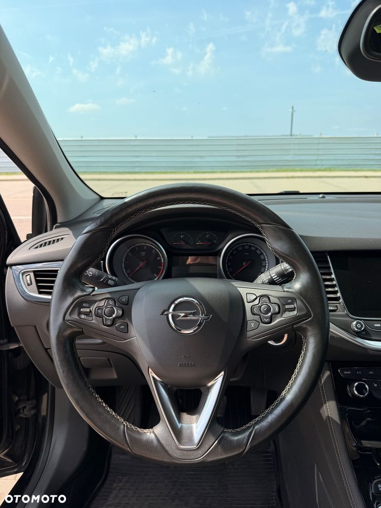 Opel Astra 1.6 T GPF Elite S&S - 10