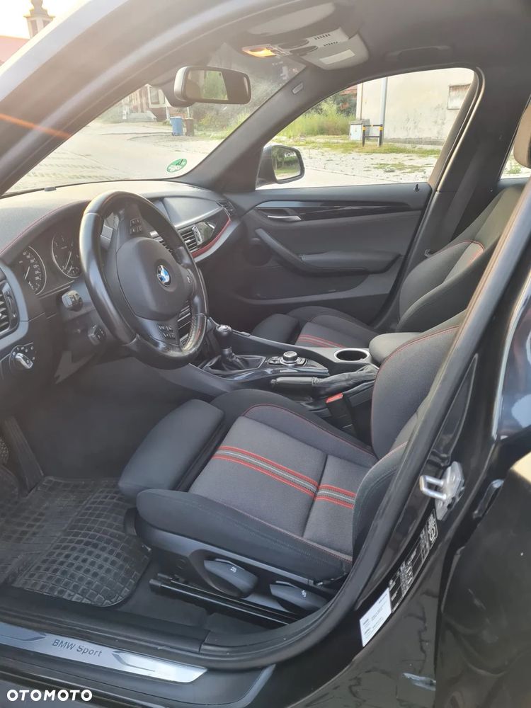 BMW X1 sDrive18d Sport Line - 7