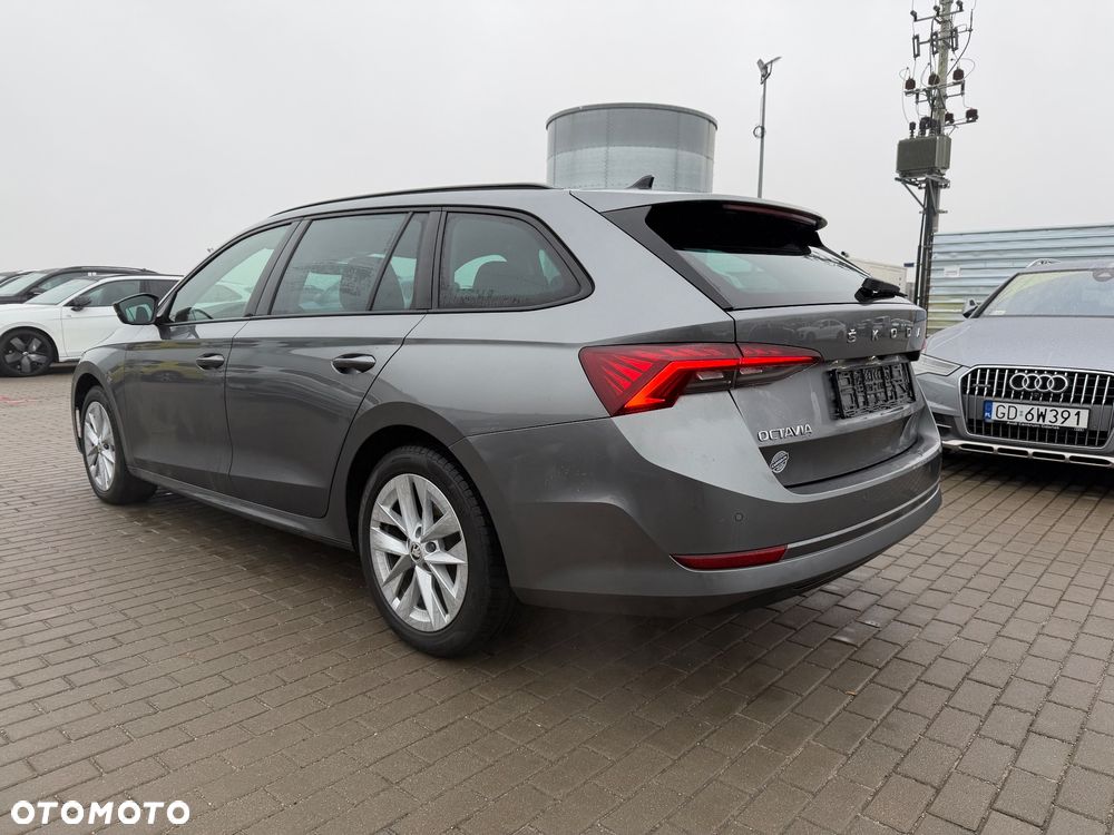 Skoda Octavia 2.0 TDI 4x4 Ambition DSG - 2