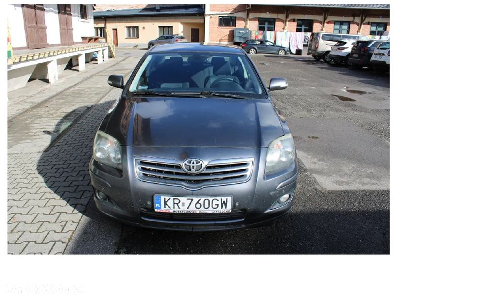 Toyota Avensis 2.0 D-4D Sol - 2