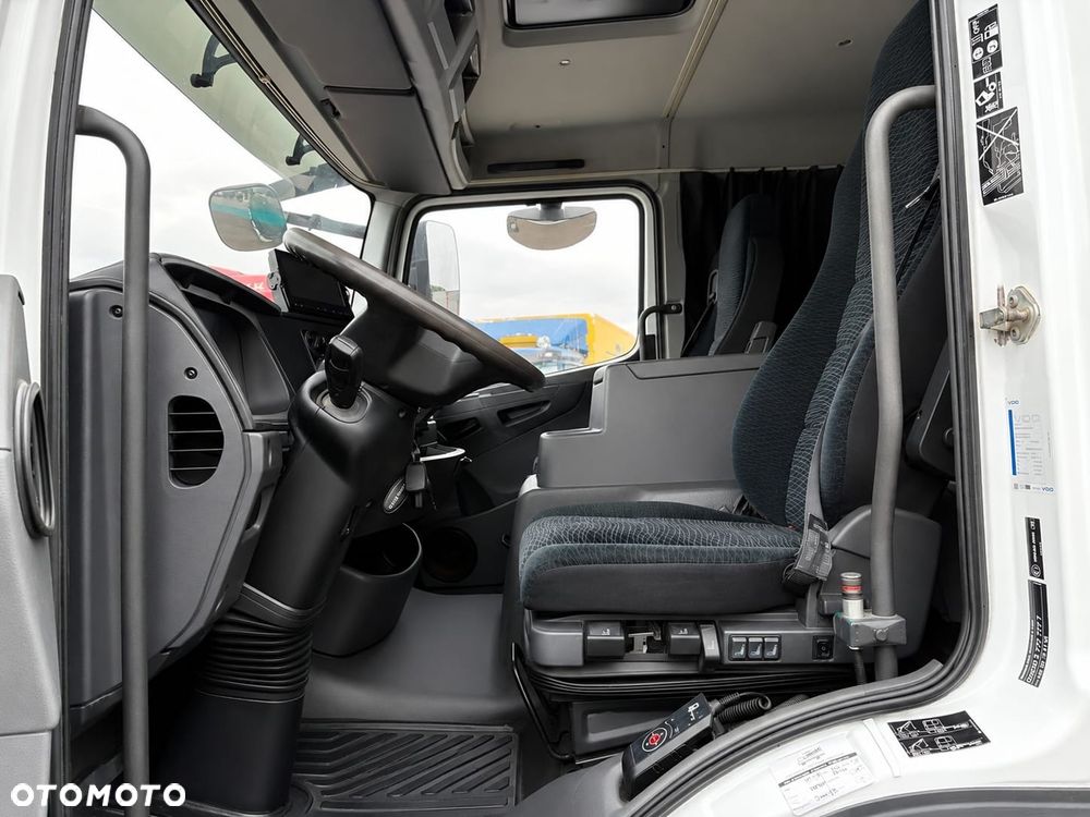 Mercedes-Benz Atego 1223 Skrzynia 7,5M/ Sypialka / Niski przebieg / - 4