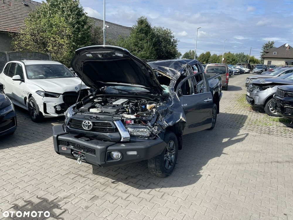 Toyota Hilux 2.8 D-4D Double Cab Live 4x4 - 3