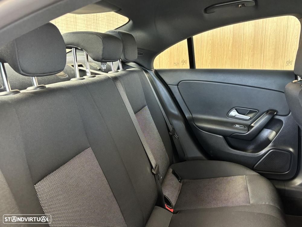 Mercedes-Benz CLA 180 d Shooting Brake Style Aut. - 15