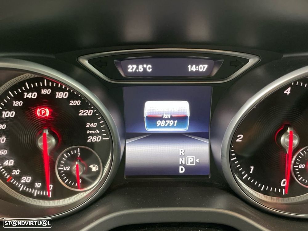 Mercedes-Benz CLA 200 d Urban Aut. - 9