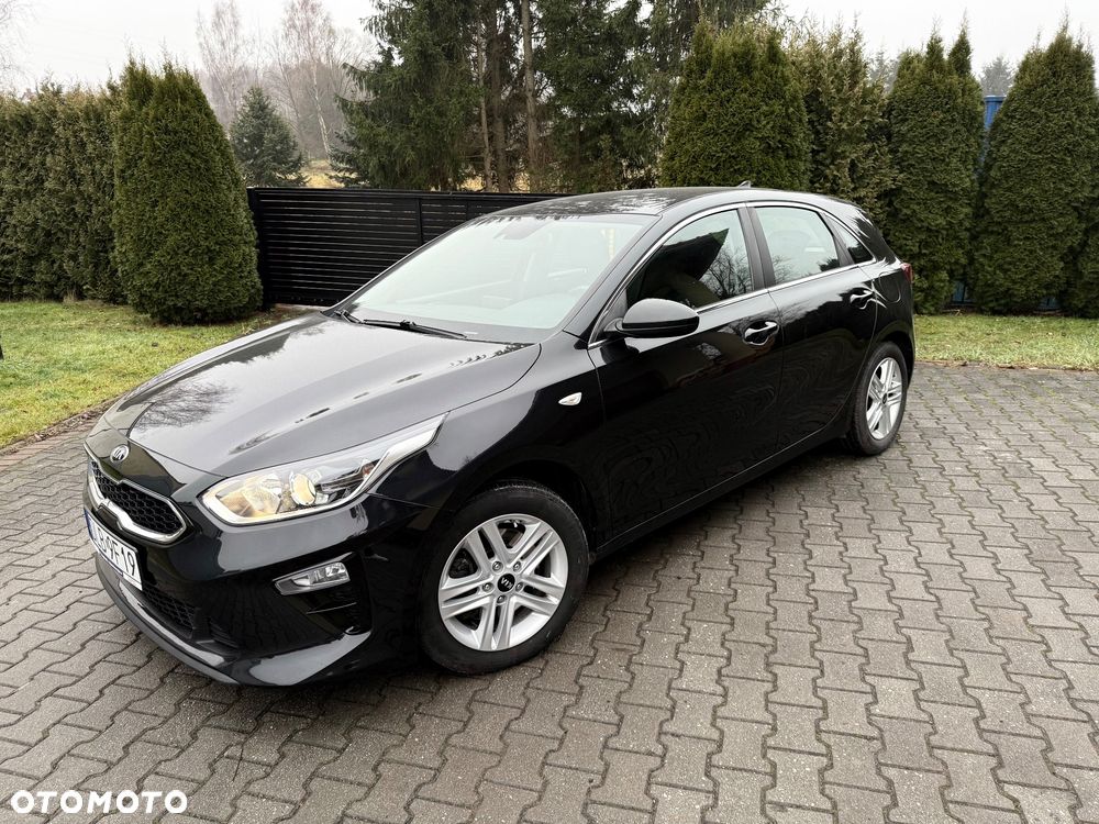 Kia Ceed 1.6 CRDi 136 ISG Spirit - 2