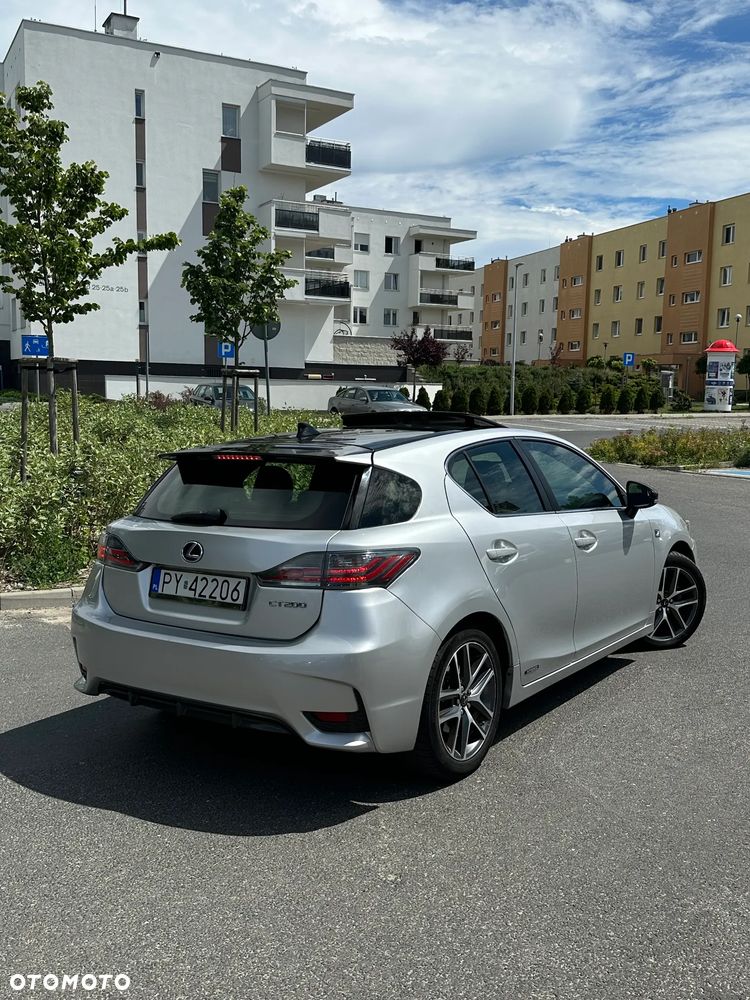 Lexus CT 200h F Sport - 4