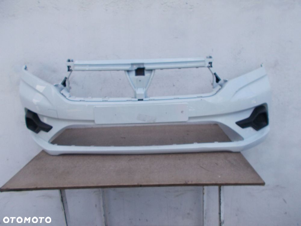 DACIA SANDERO III 20-24 620223104R ZDERZAK PRZÓD PRZEDNI - 1