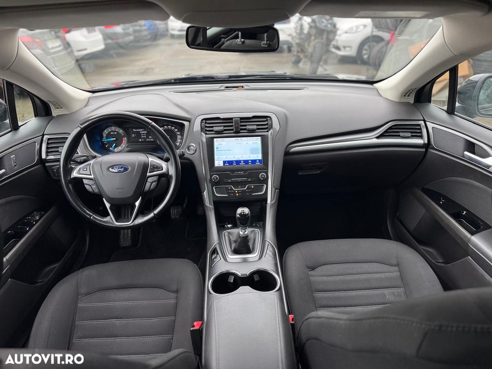 Ford Mondeo - 10